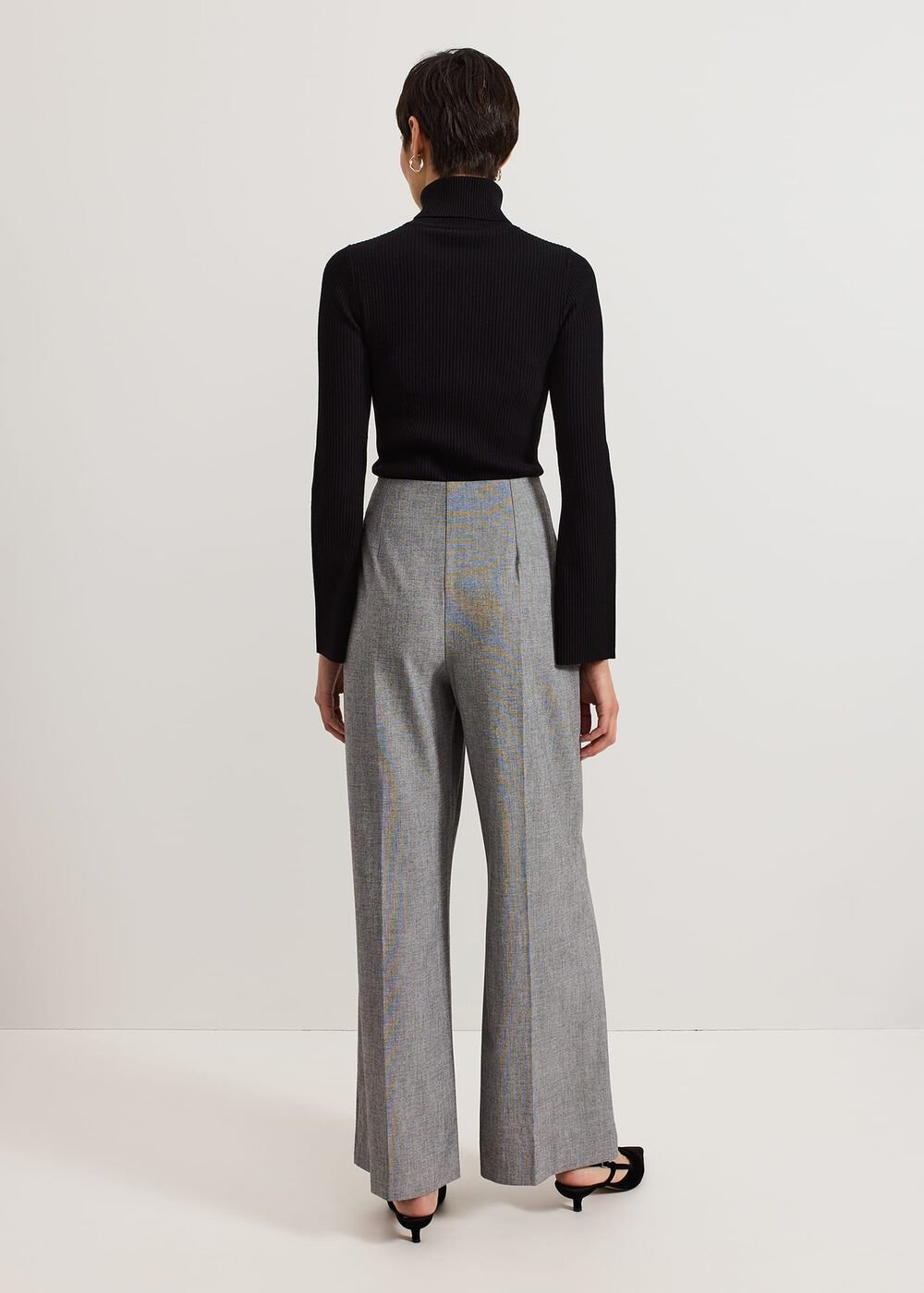 Dilly Pleat Detail Wide Leg Trouser - Grey