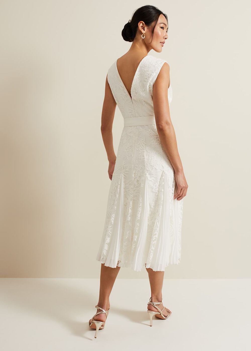 Caterina Embroidered Flared Wedding Dress - Pale Cream