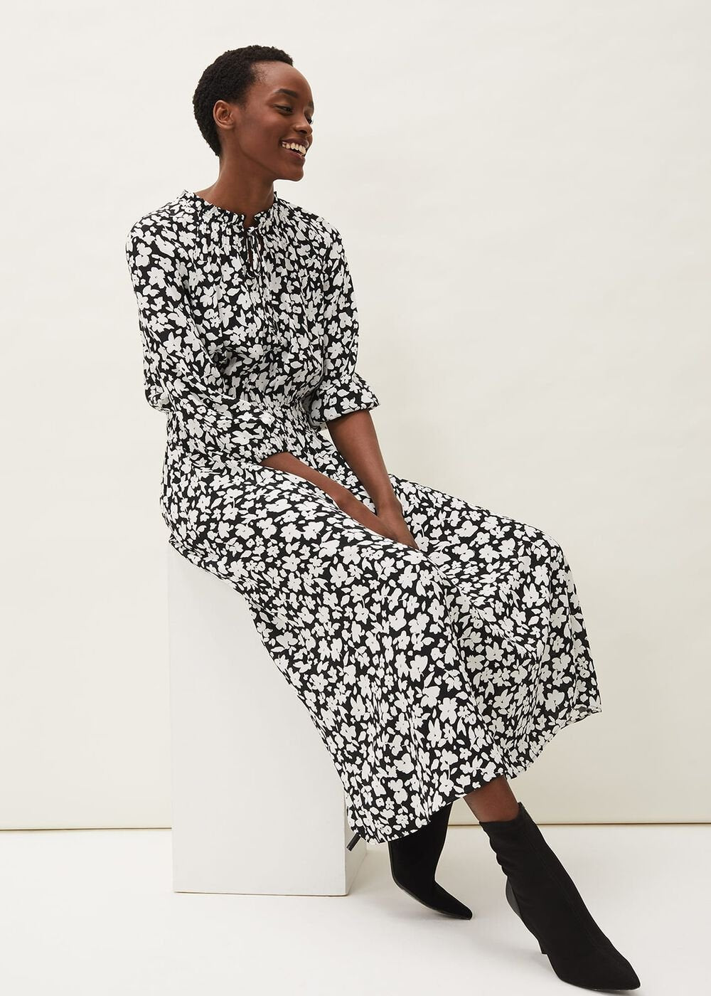 Phillipa Floral Midaxi Dress - Black/Nude
