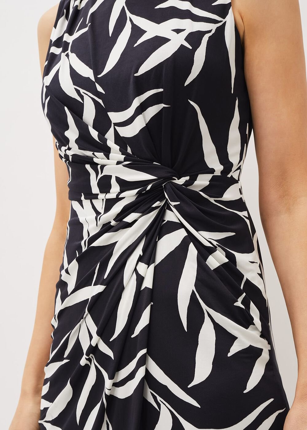 Amber Leaf Print Fitted Jersey Dress - Navy/Ivory