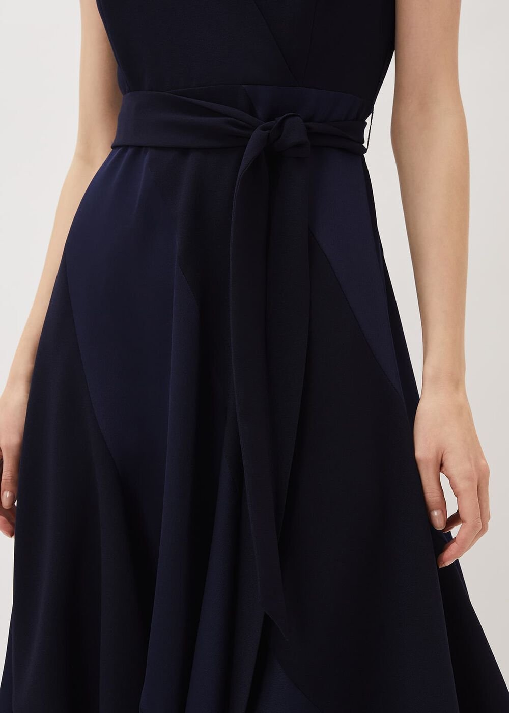 Philis Panelled Dress - Navy