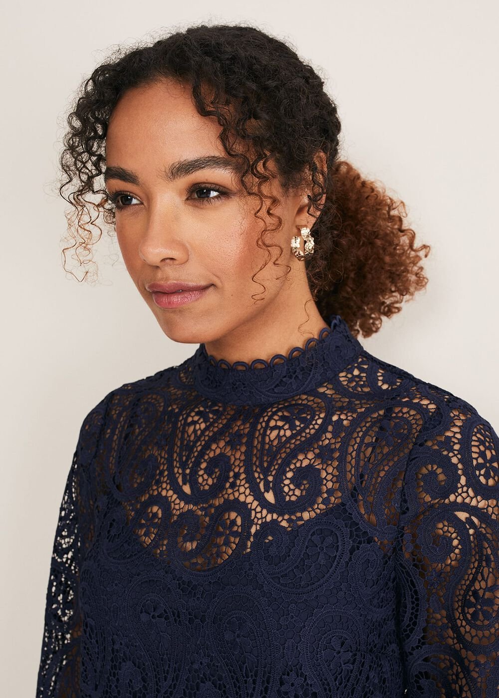 Verity Lace Shift Dress - Navy