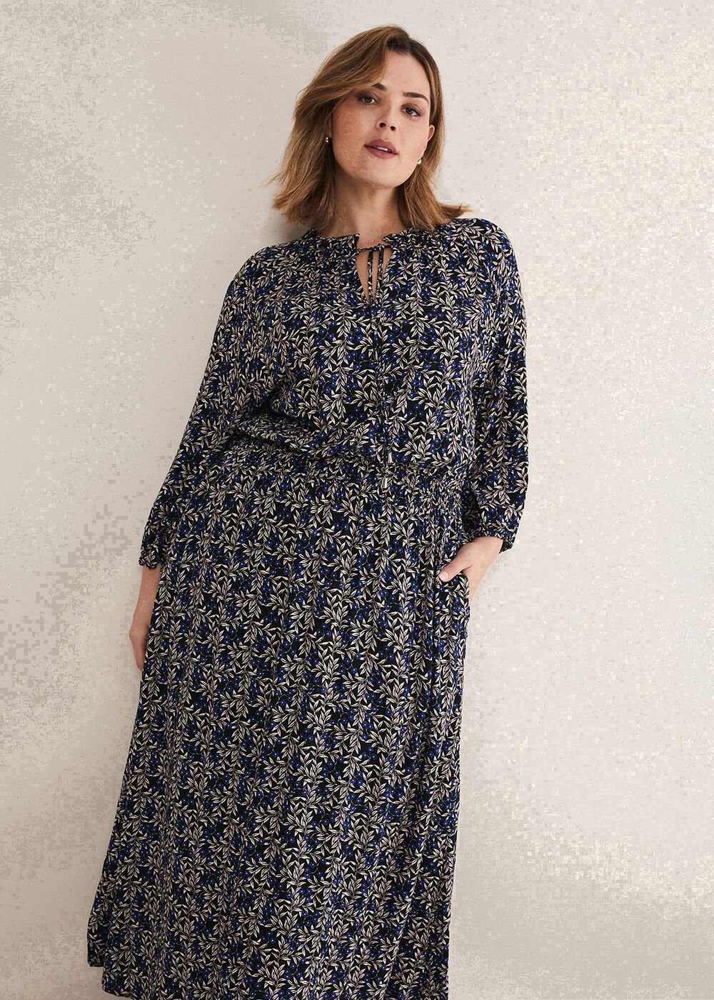 Phillipa Poppy Midi Dress - Navy