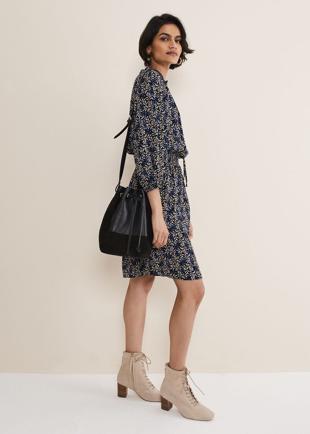 Phillipa Floral Swing Dress - Navy