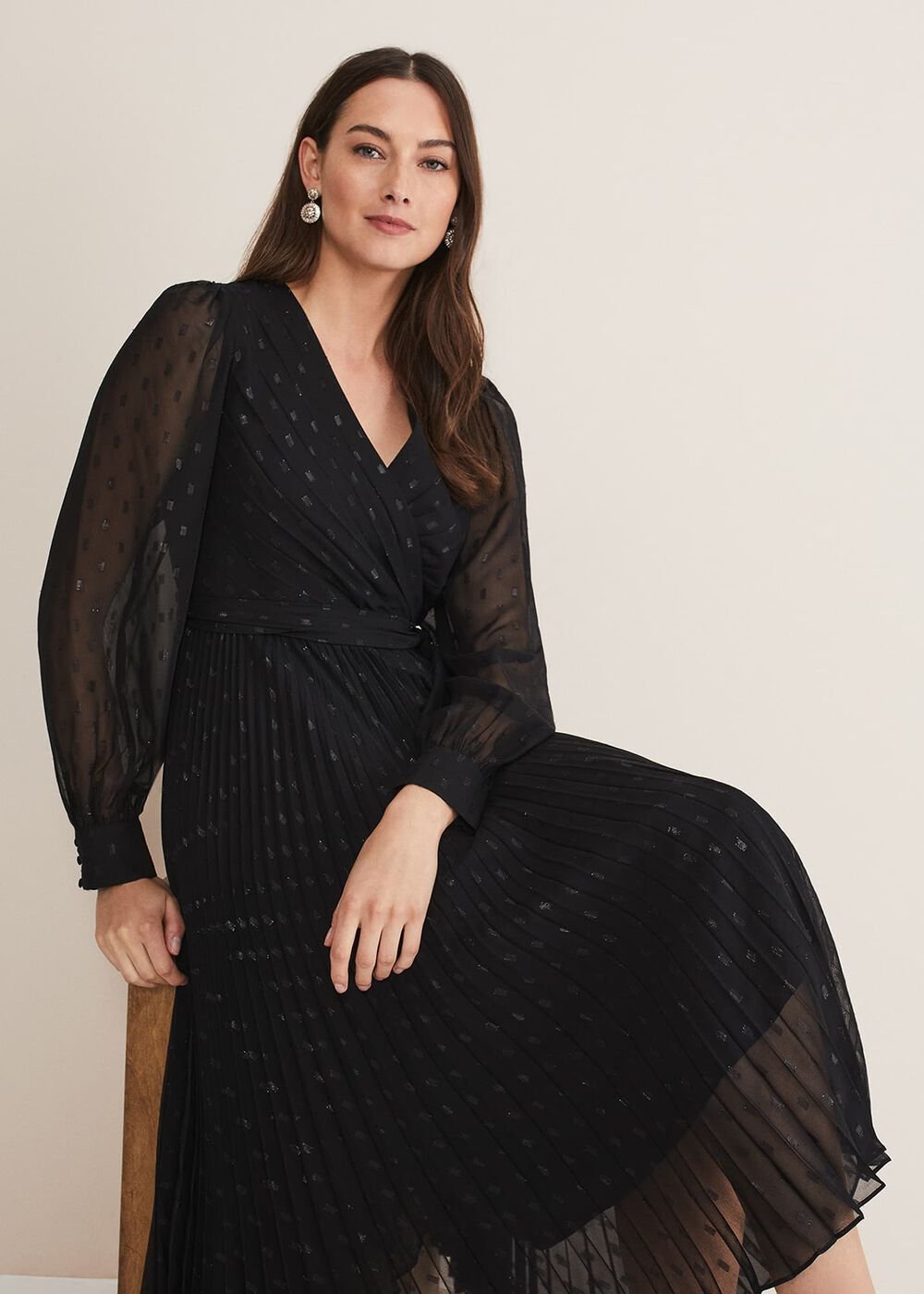 Dani Shimmer Pleat Dress - Black/Silver