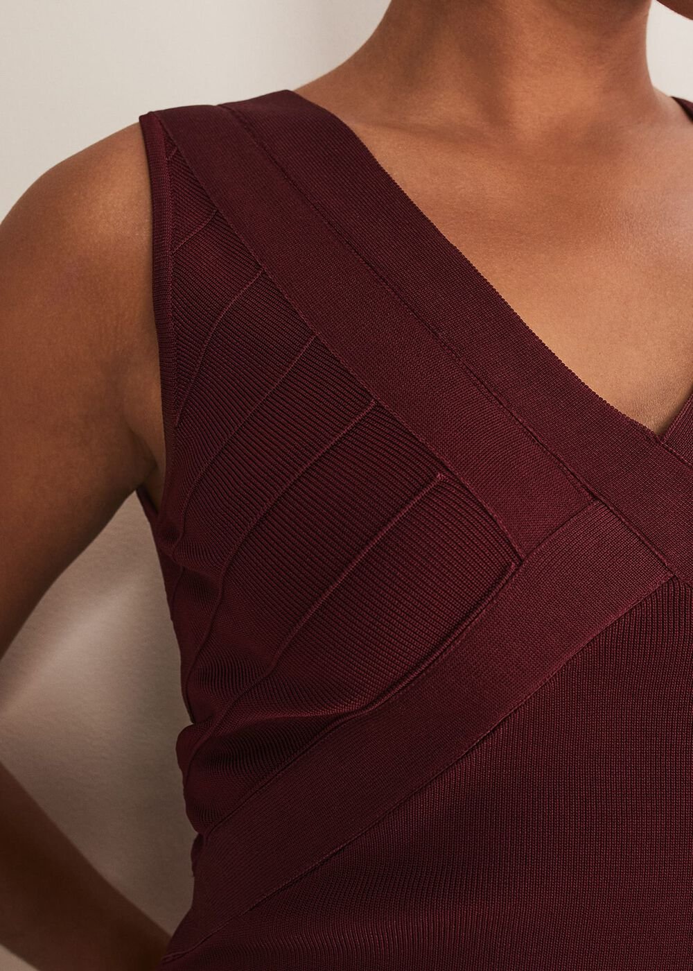 Fressia Cut Out Bandage Dress - Burgundy