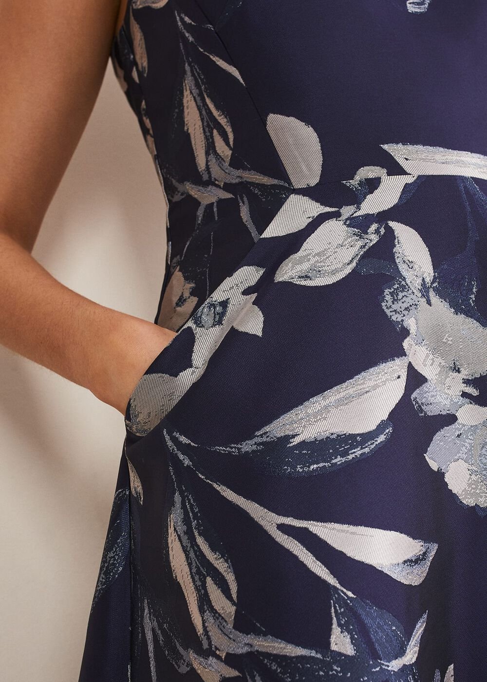 Cassy Jaquard Floral Midi Dress - Navy/Multi