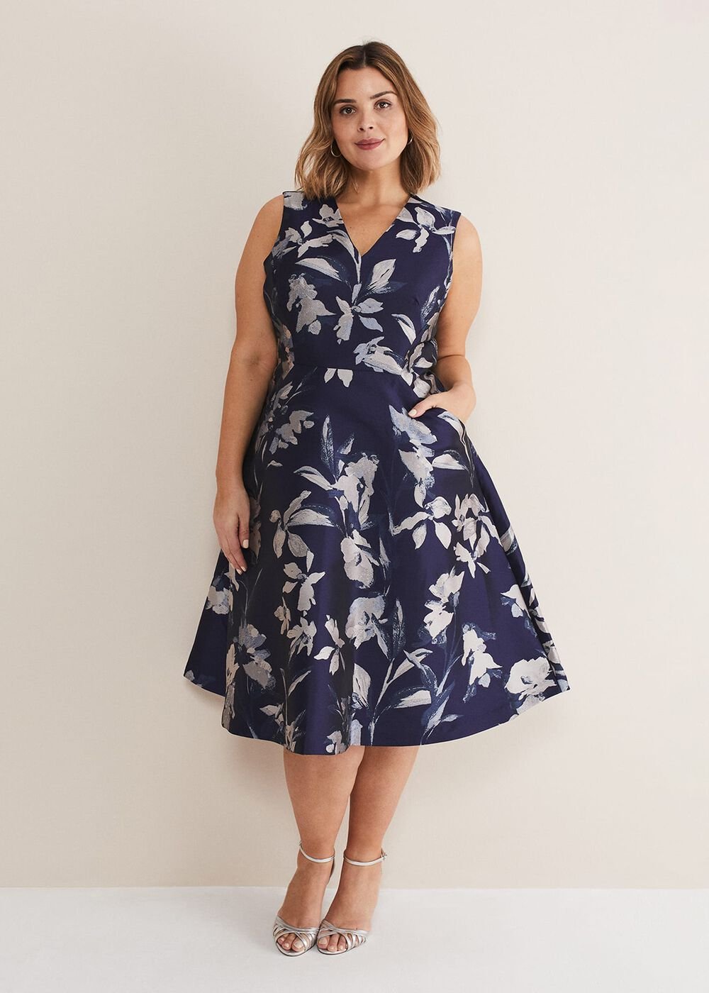 Cassy Jaquard Floral Midi Dress - Navy/Multi