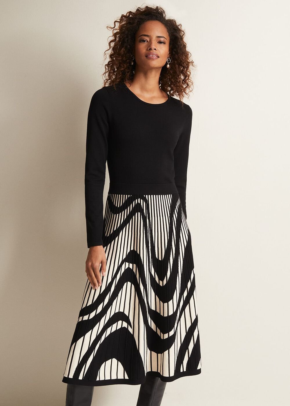 Black & White Fit & Flare Midi Dress with Abstract Print - Black/Ivory