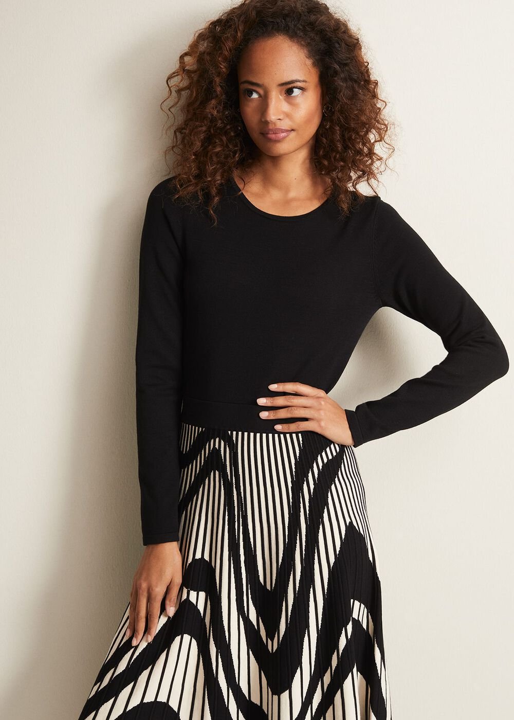 Black & White Fit & Flare Midi Dress with Abstract Print - Black/Ivory