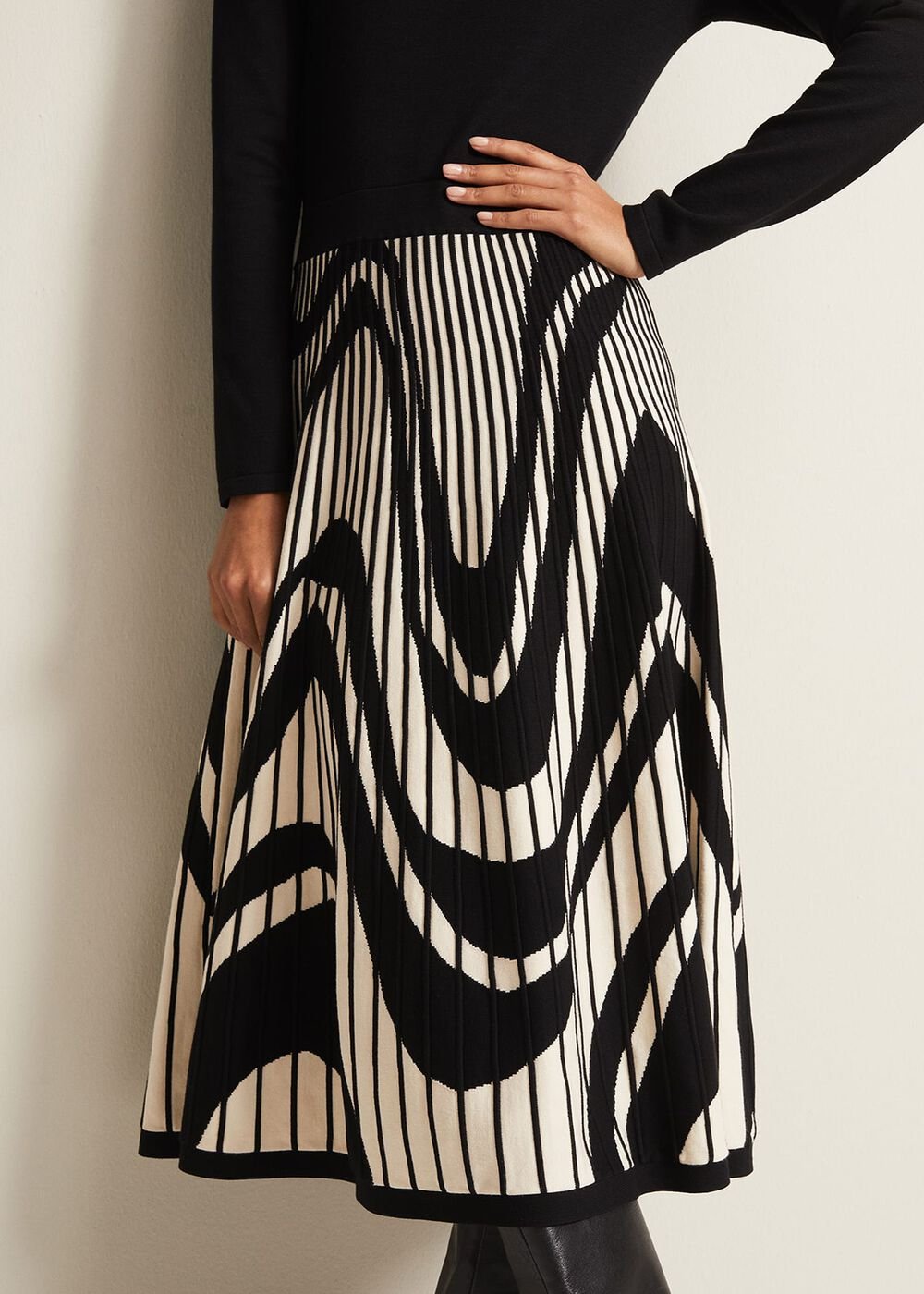 Black & White Fit & Flare Midi Dress with Abstract Print - Black/Ivory