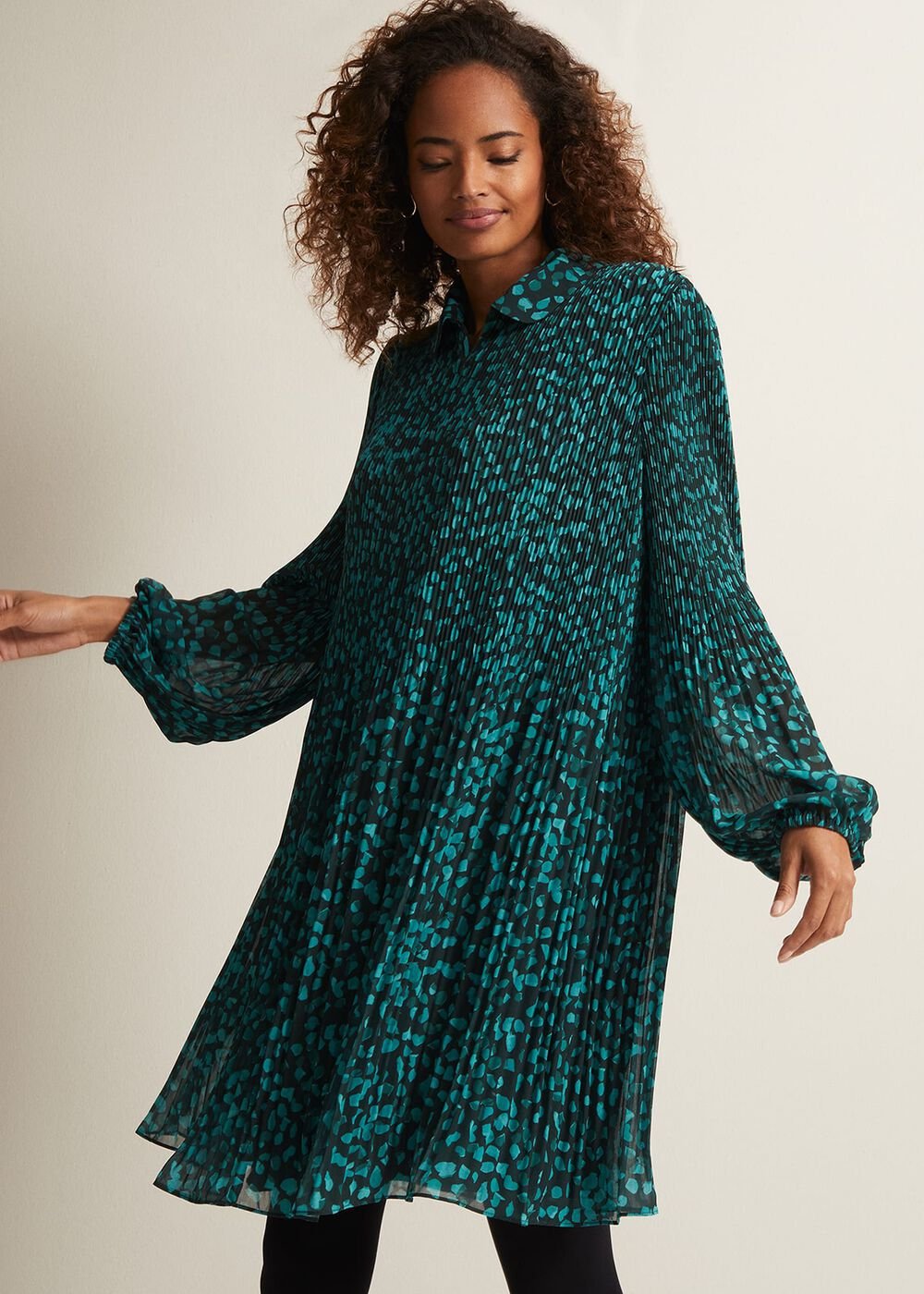 Green Ditzy Print Pleated Midi Dress With Long Sleeves - Green