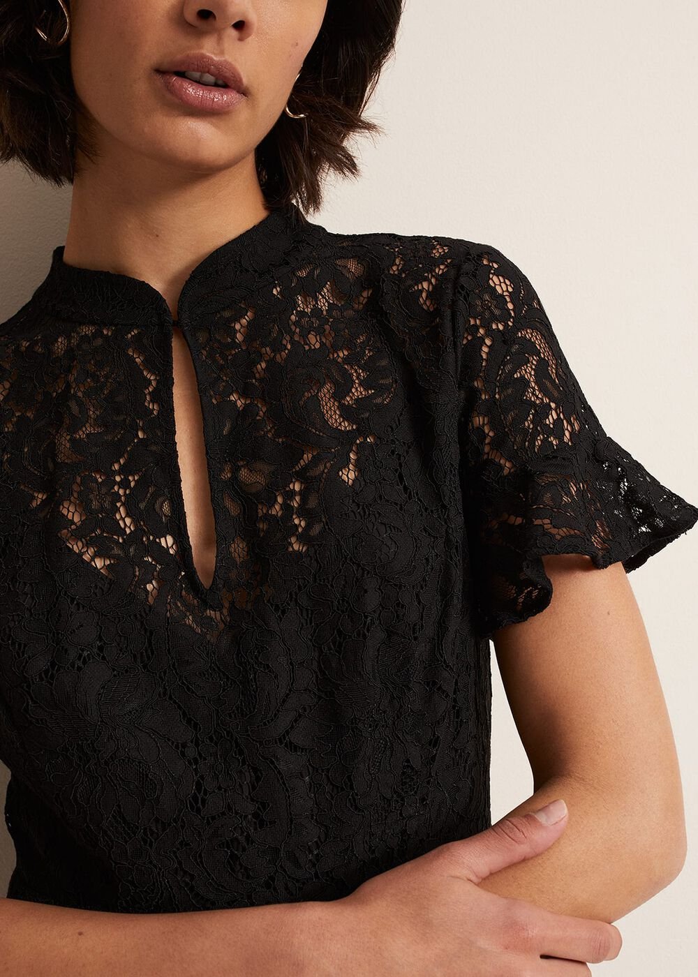 Black Short Sleeve Lace Midi Dress with Keyhole Neckline - Black