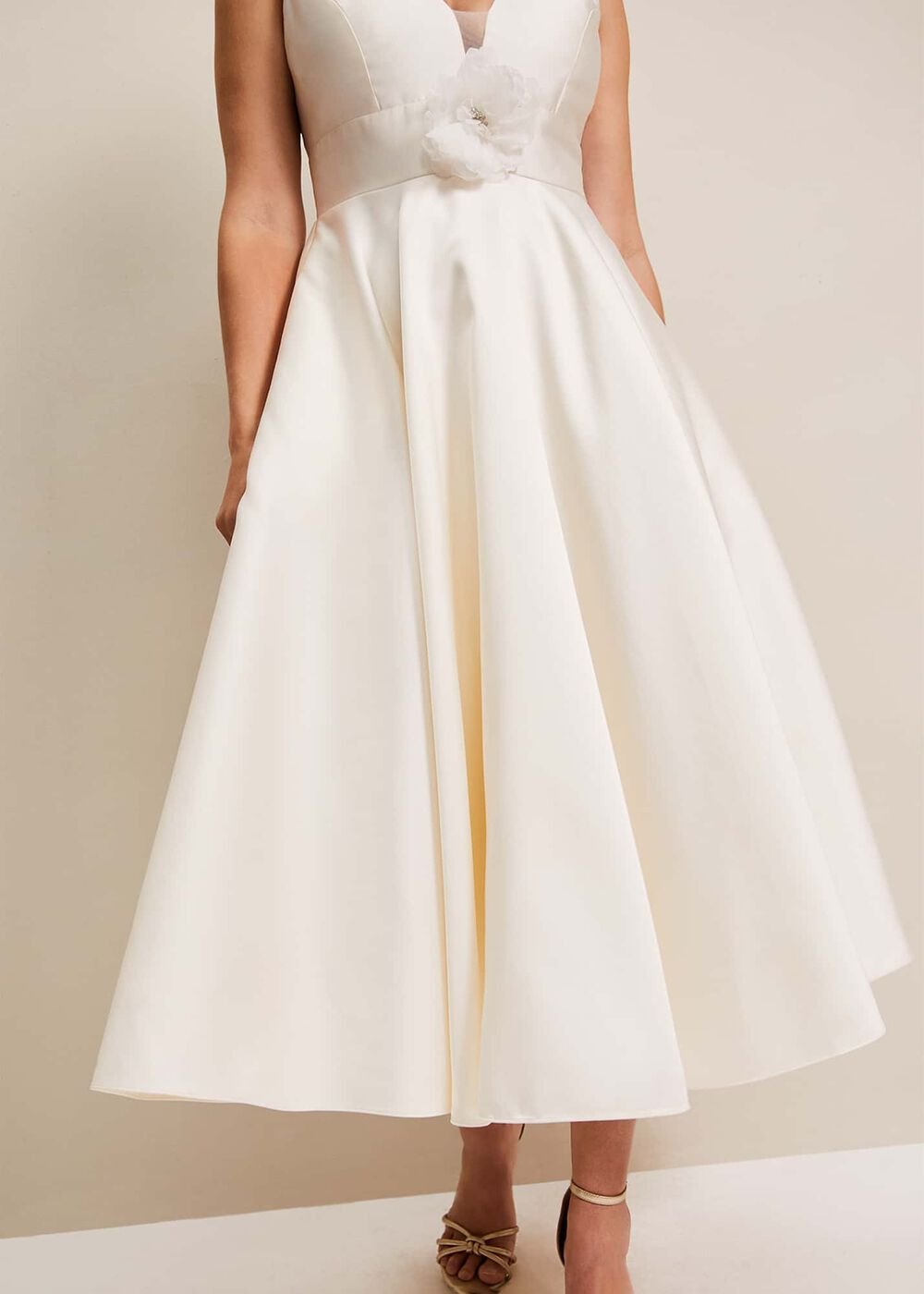 Ariel Fit And Flare Wedding Dress - Ivory