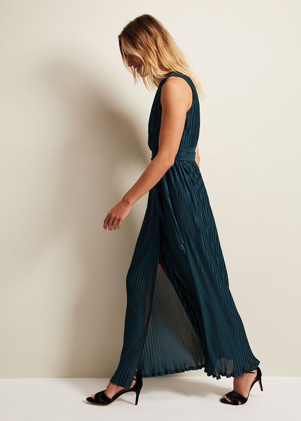 Suhanna Pleated Maxi Dress - Green