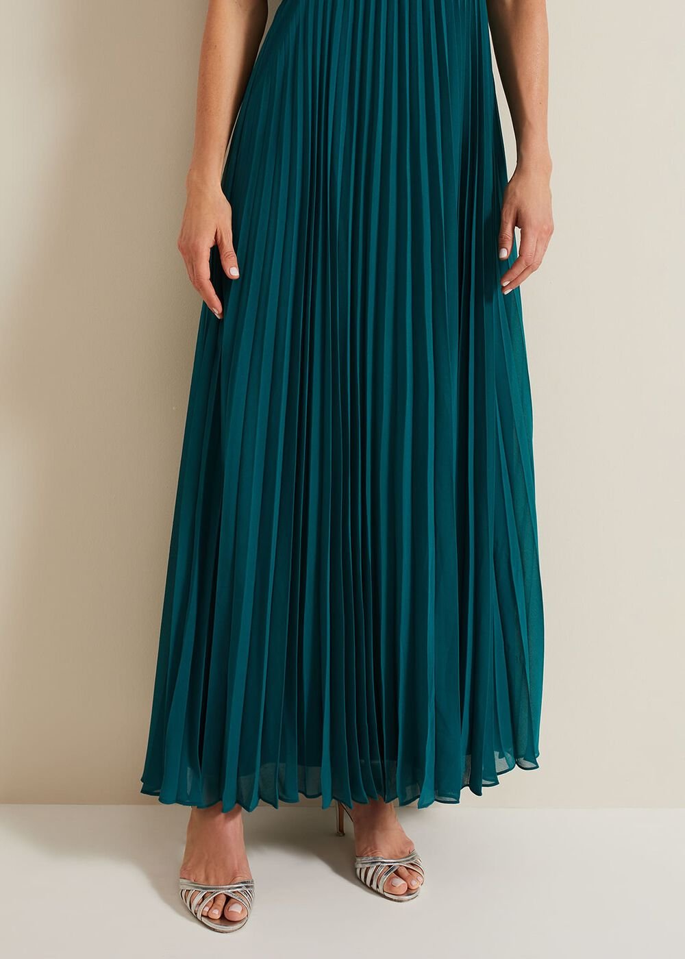 Yasmina Pleated Maxi Dress - Green