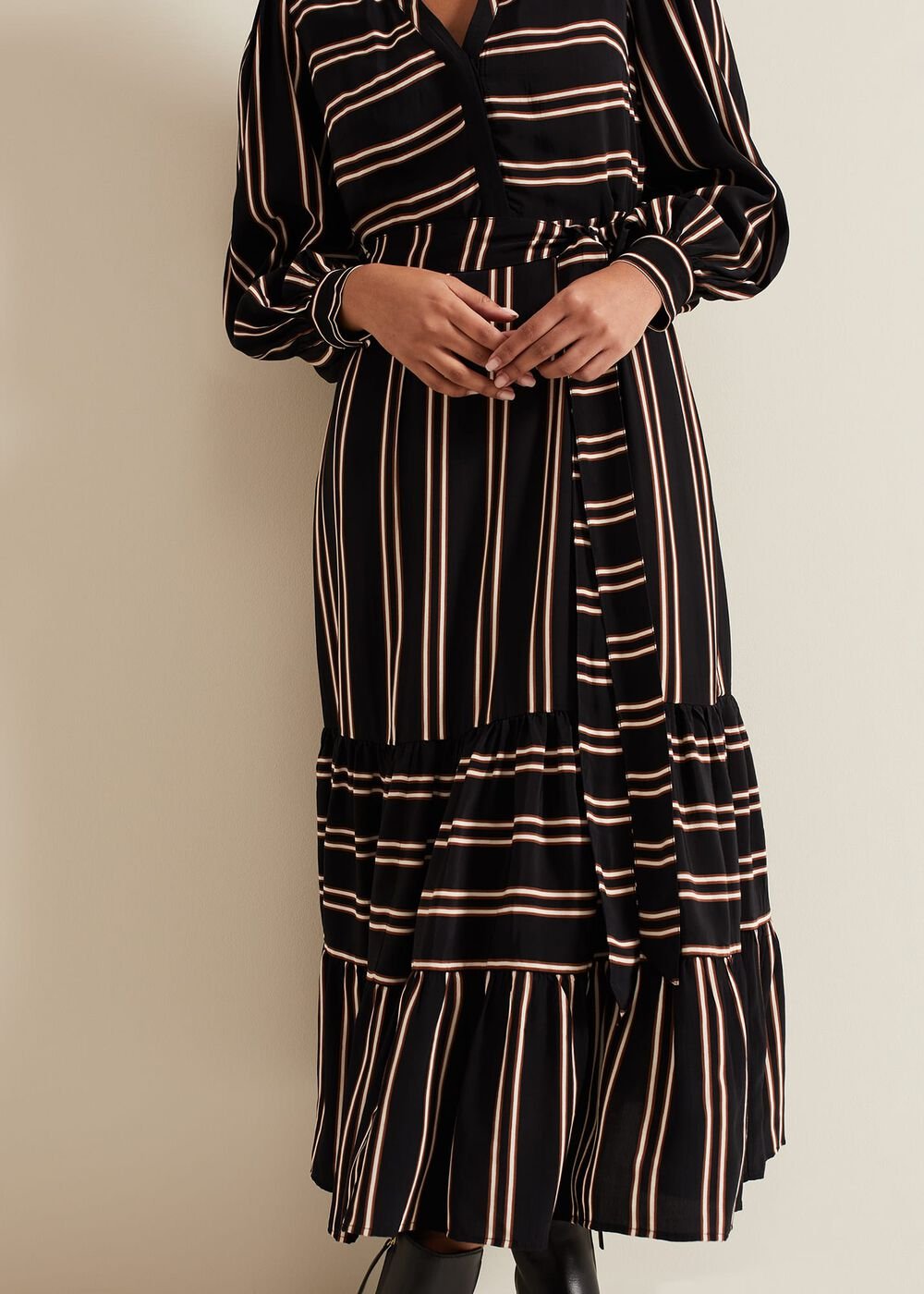 Petite Laura Midaxi Dress - Black/Multi