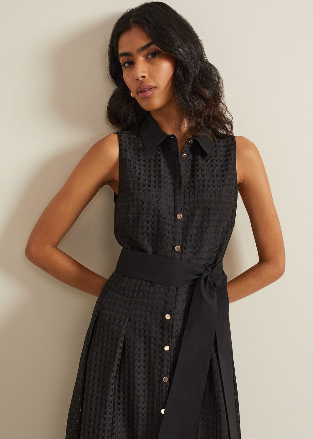 Carey Sleeveless Check Midi Dress - Black