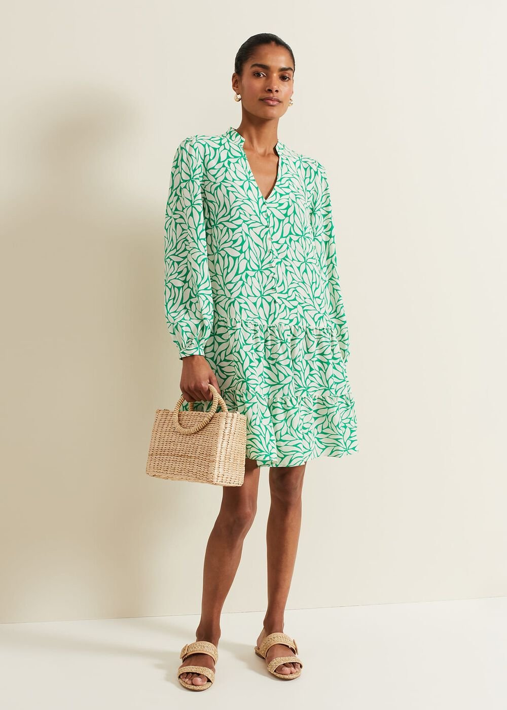 Penele Leaf Print Swing Dress - Green