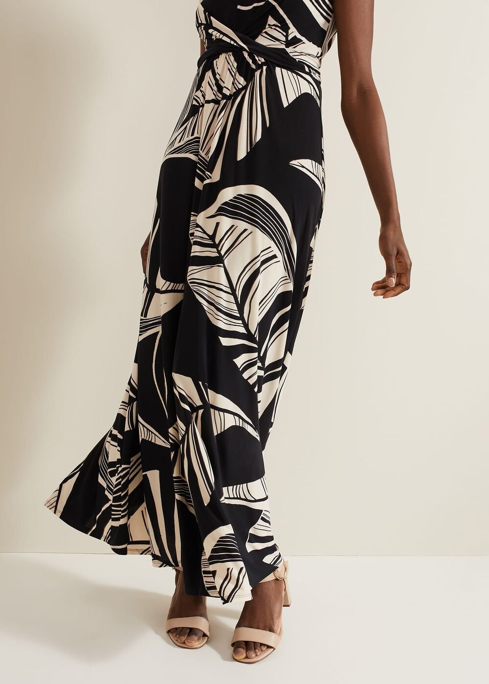 Artemis Abstract Maxi Dress - Black/Multi