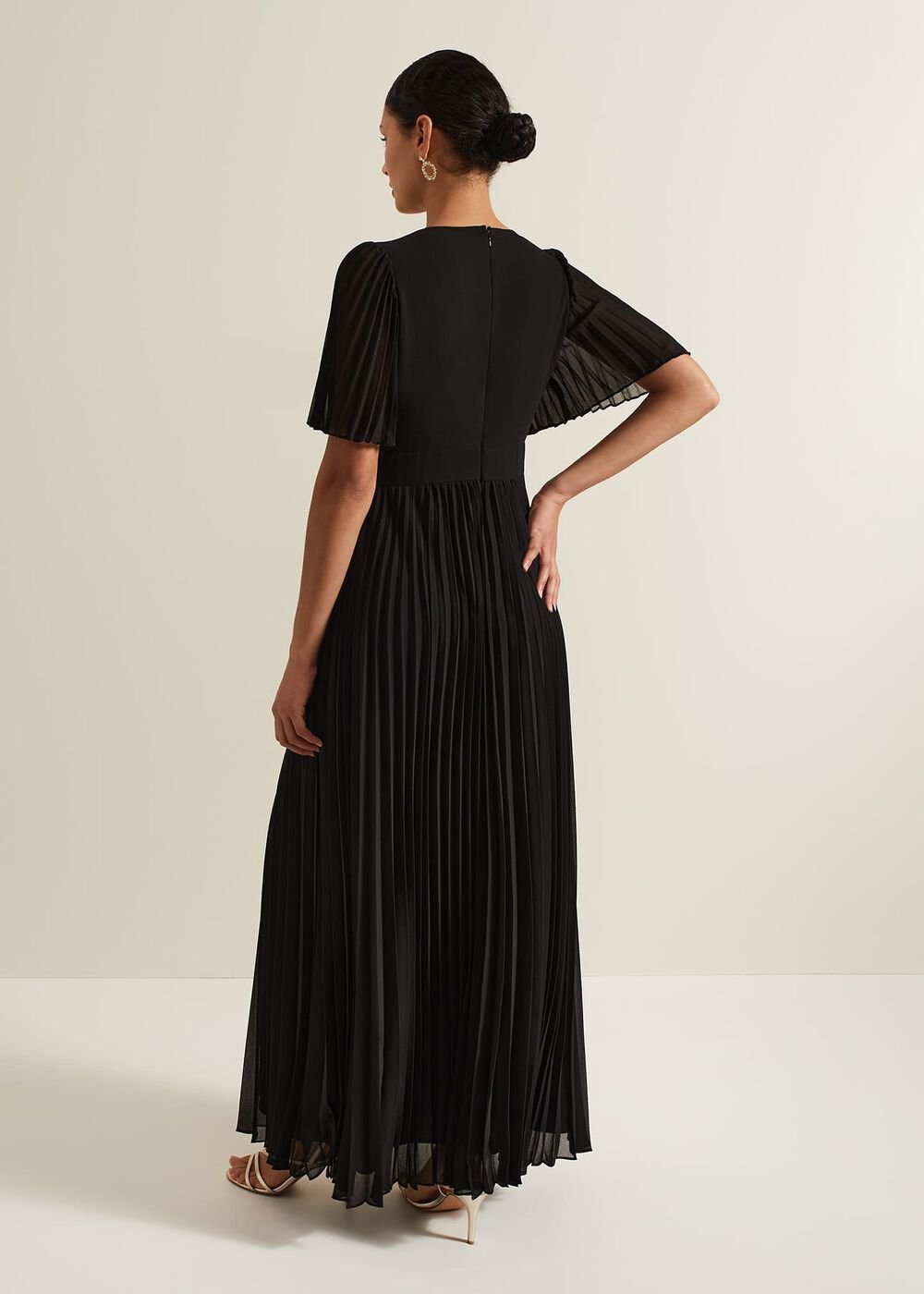 Yasmina Pleated Maxi Dress - Black