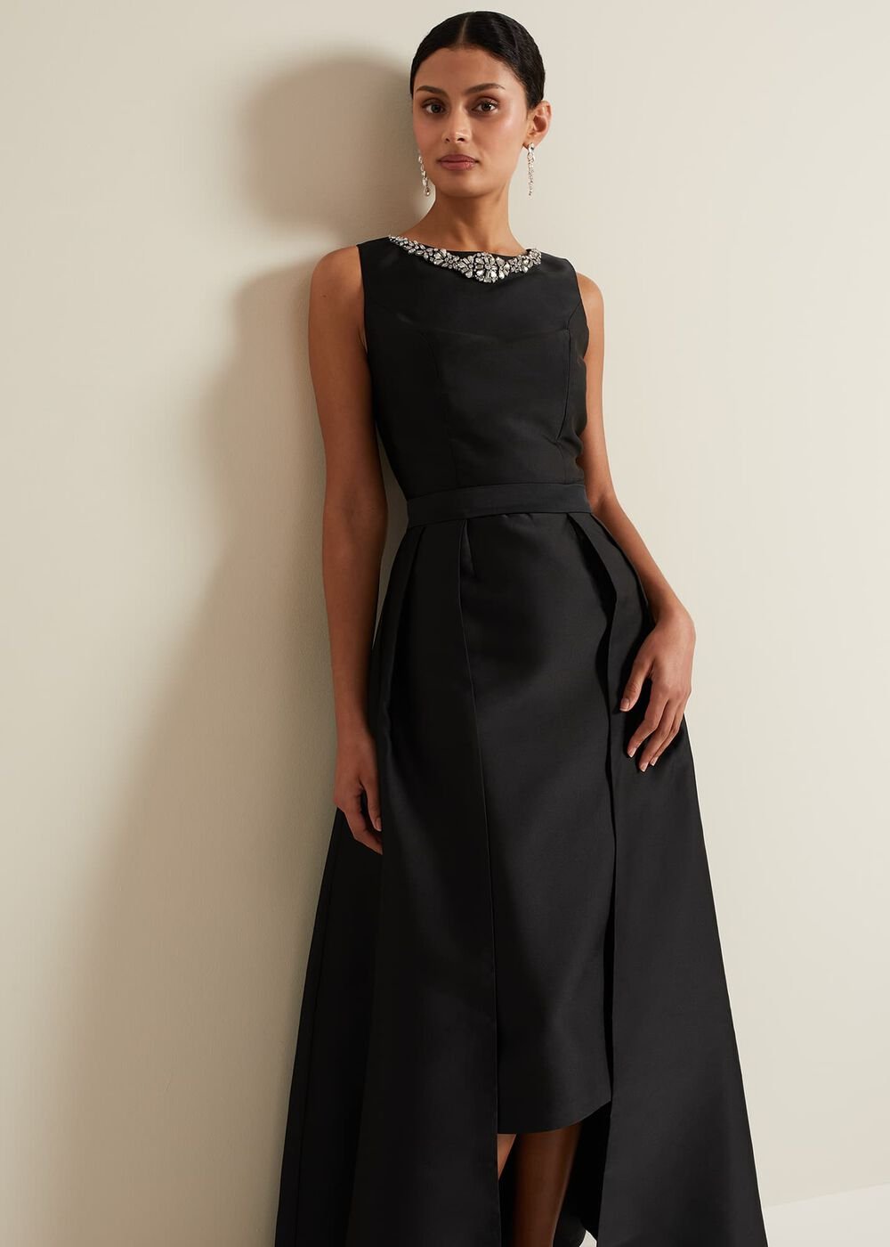 Yisanne Black Satin Embelished Dress - Black