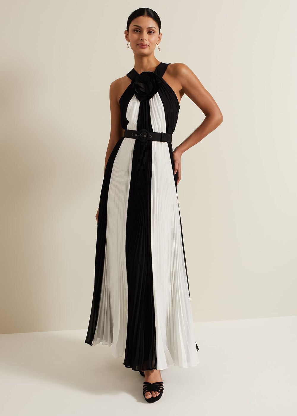 Taylor Pleated Maxi Dress - Black/Ivory