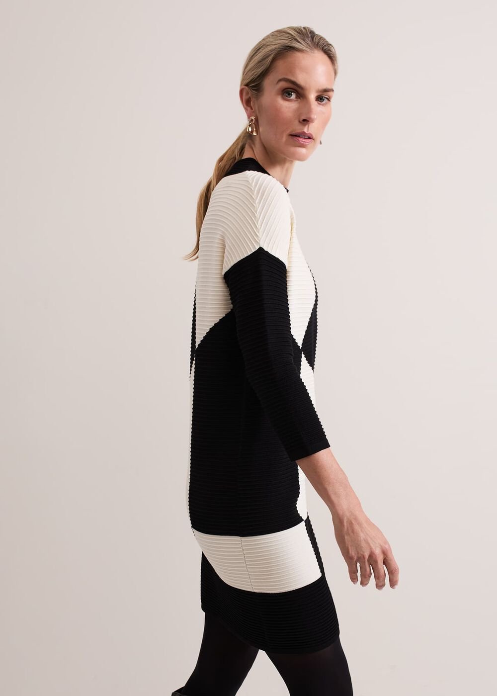 Hetty Ripple Colour Block Tunic - Black/Ivory