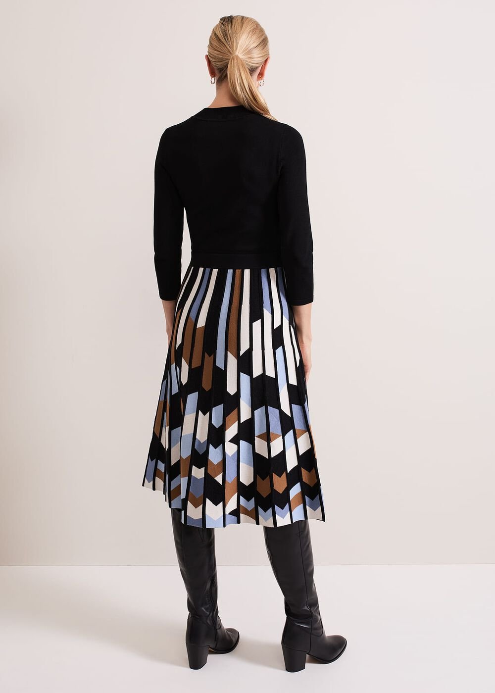 Maci Pleated Sunray Midi Dress - Black Multi