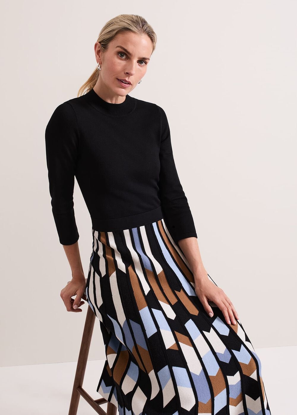 Maci Pleated Sunray Midi Dress - Black Multi
