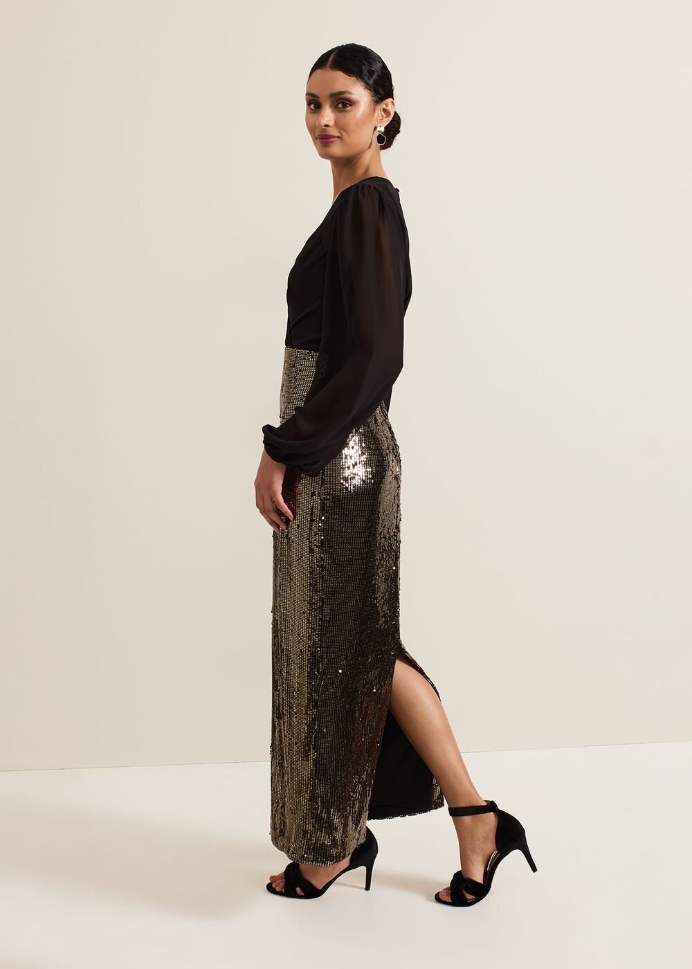 Aniya Sequin Long Sleeved Maxi Dress - Black/Multi