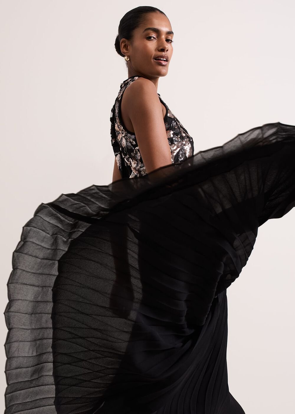 Emalise Sequin Pleat Maxi Dress - Black/Multi