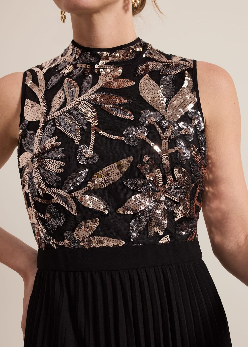 Petite Emalise Sequin Pleat Maxi Dress - Black Multi