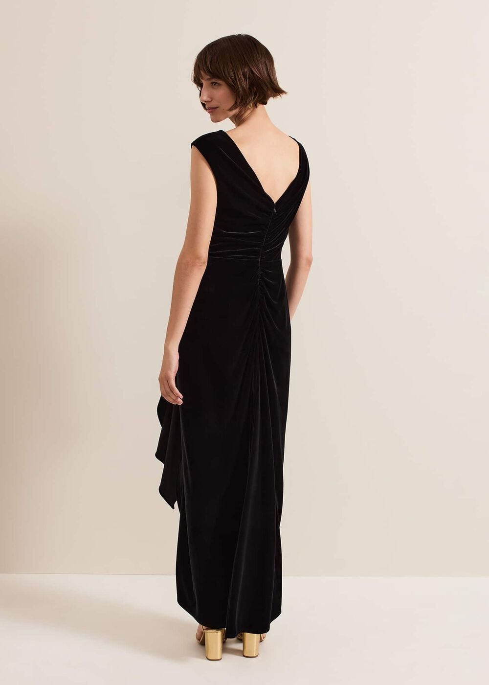 Donna Black Velvet Maxi Dress - Black