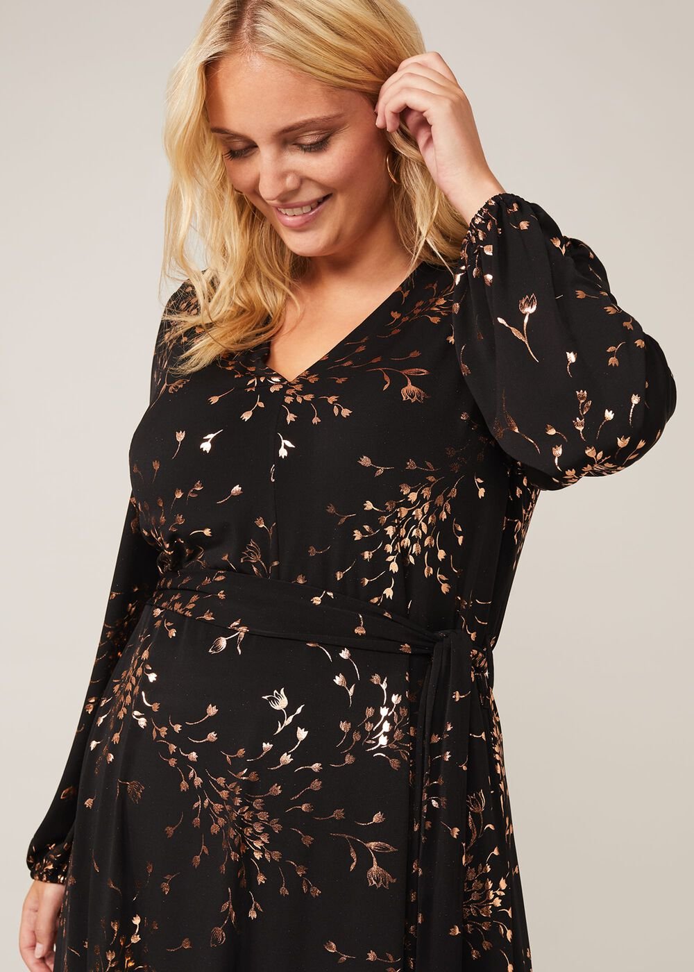 Giselle Foil Dress - Black/Gold
