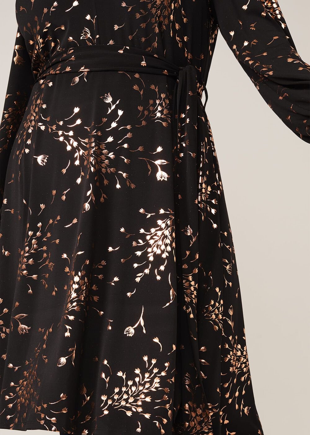 Giselle Foil Dress - Black/Gold