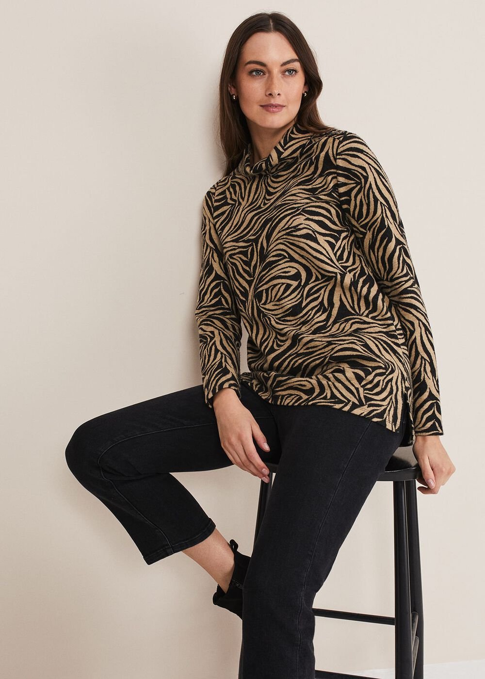 Nerissa Animal Print Snuggle - Camel/Black