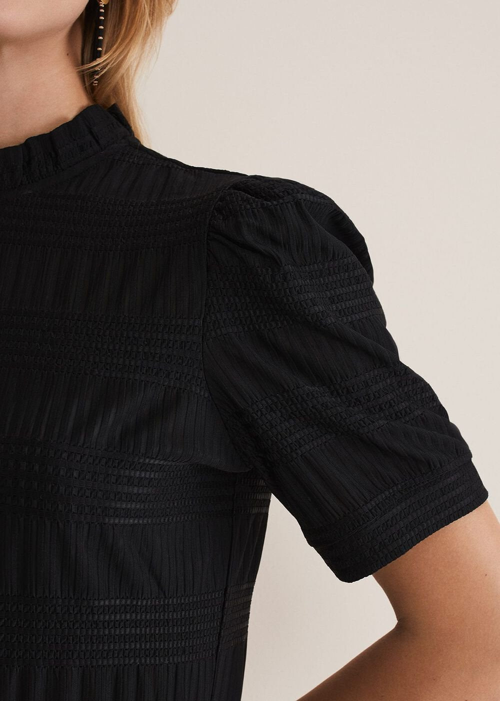 Samiha Textured Top - Black