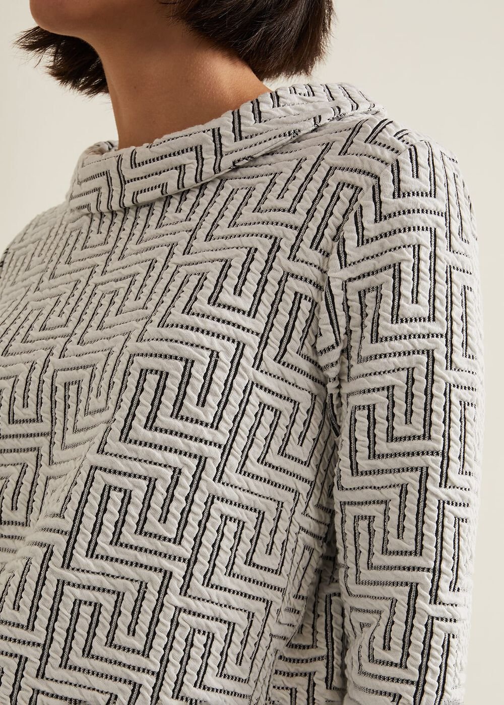 Rena Textured Top - Ivory/Black