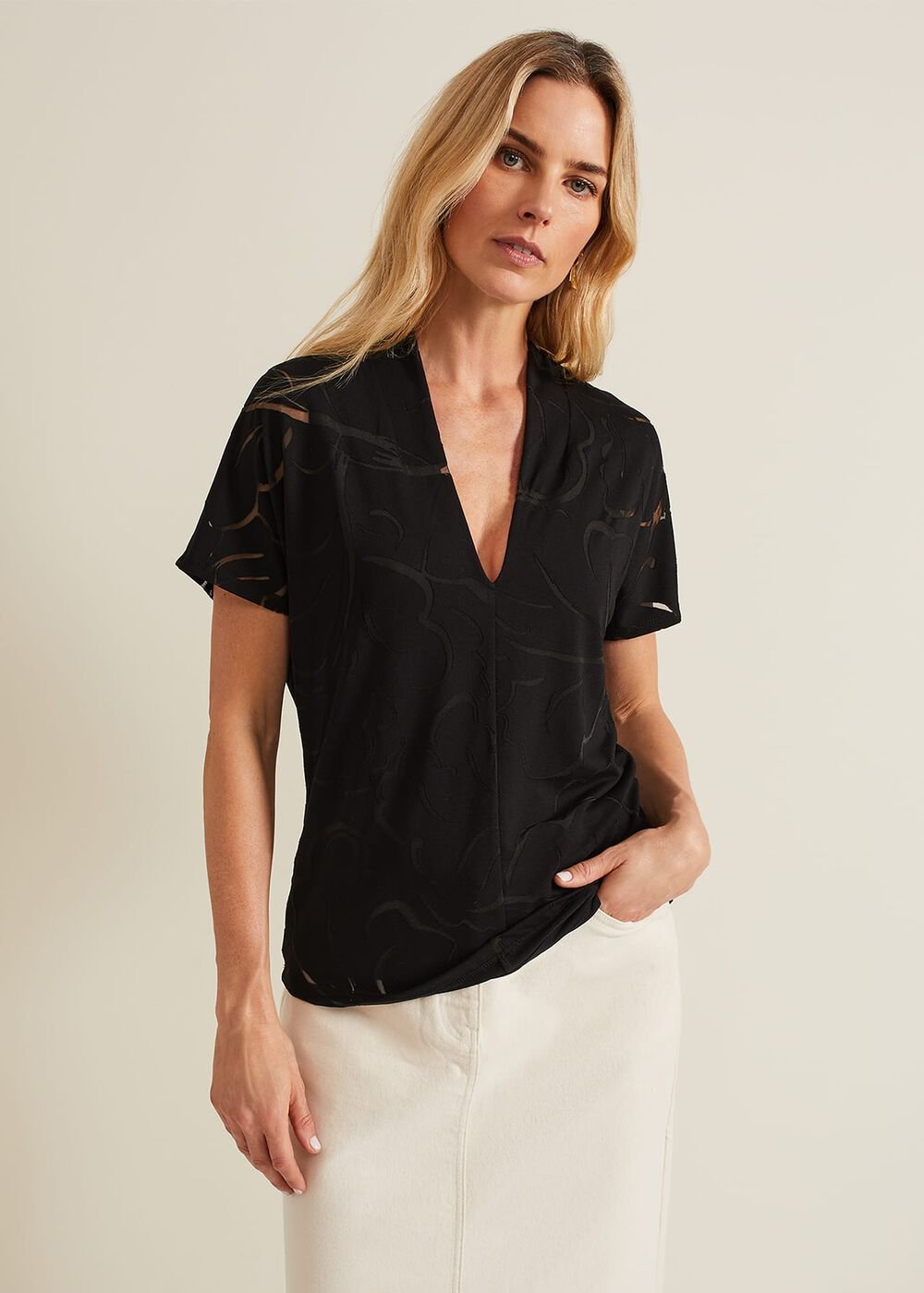 Linda Linear Leaf Burnout Top - Black