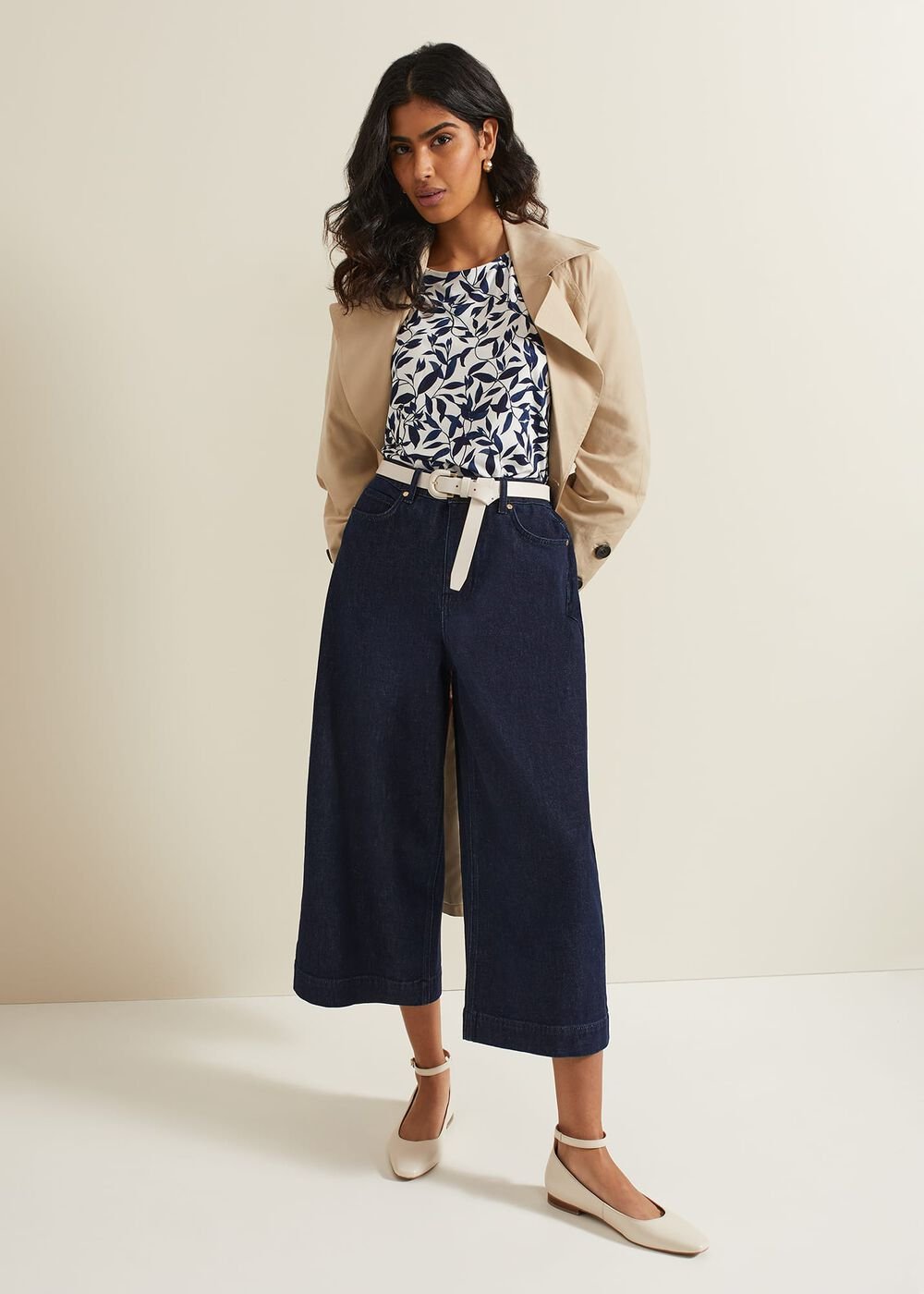 Nayana Leaf Print Top - Navy/White