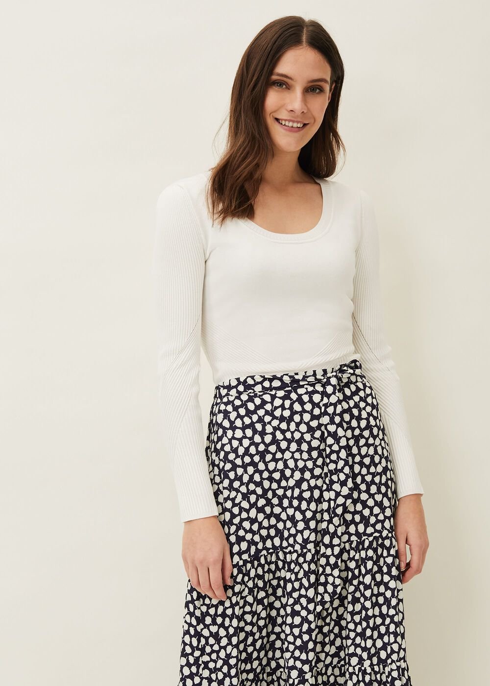 Dalma Fitted Knit Jumper - White