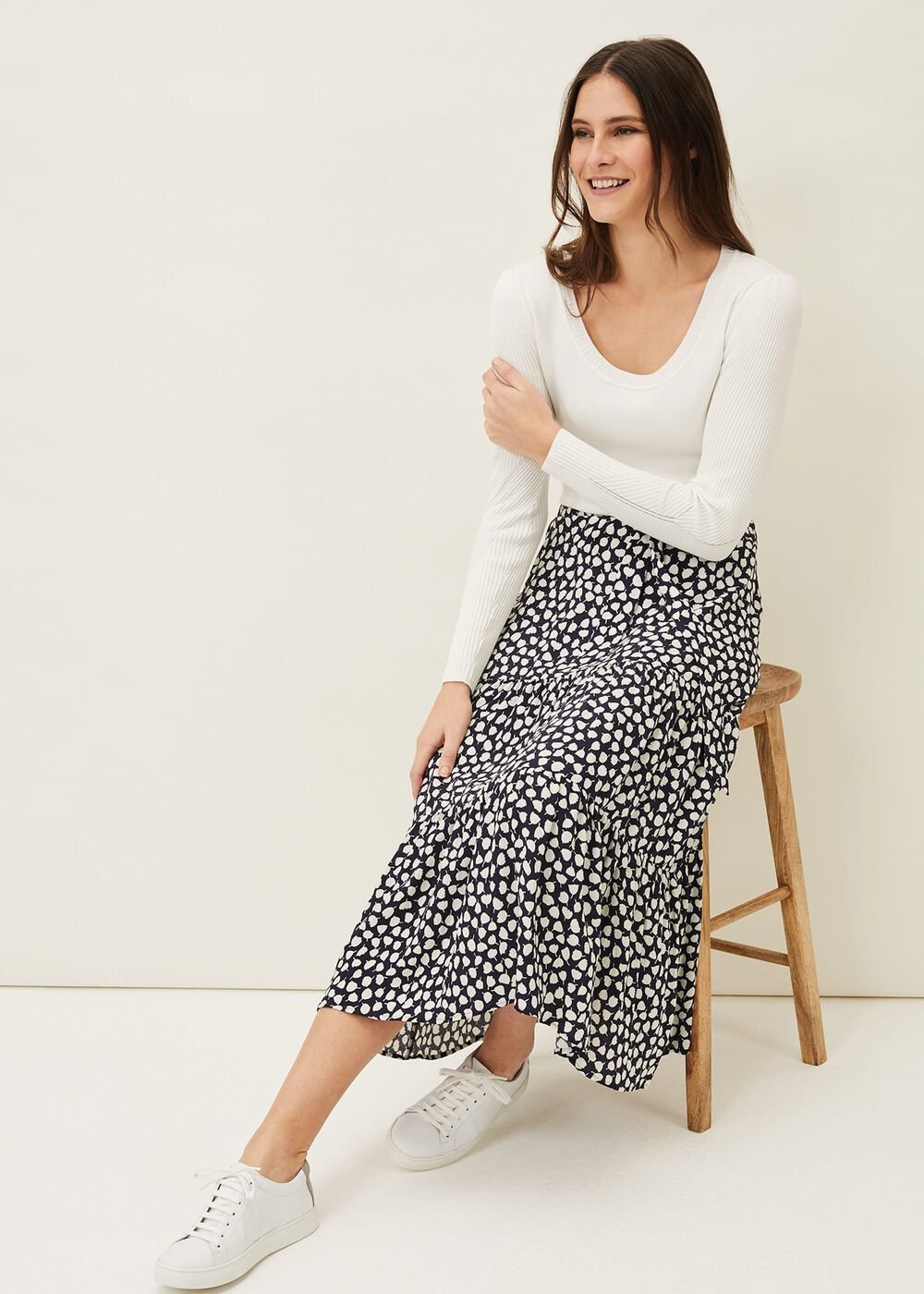 Dalma Fitted Knit Jumper - White