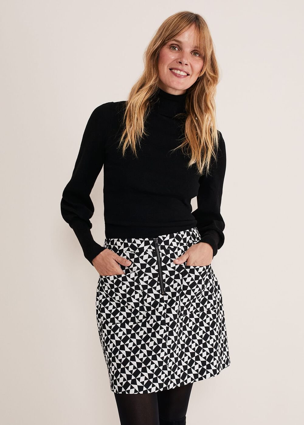 Gwyneth Balloon Sleeve Fine Knit Jumper - Black
