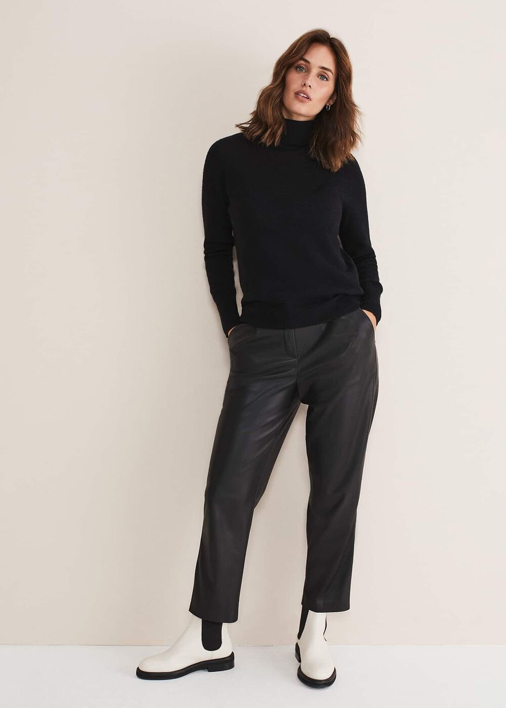 Cressida Wool Cashmere Roll Neck - Black