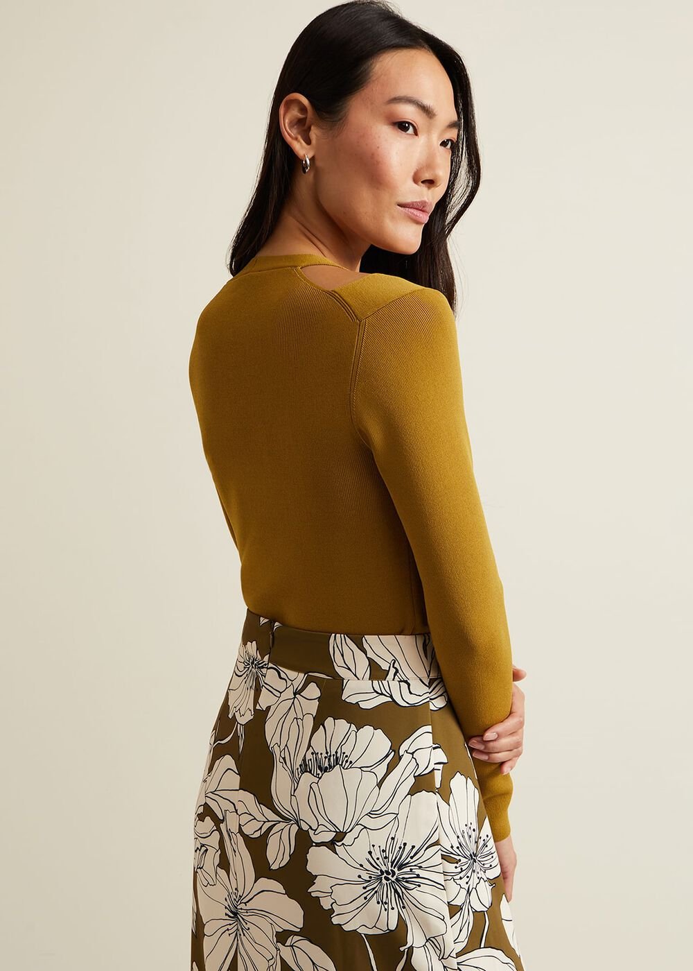 Emily Cut Out Compact Knit Top - Olive