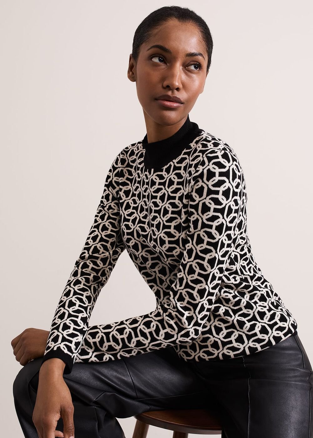 Callie Chain Jacquard Fitted Top - Black/Ivory