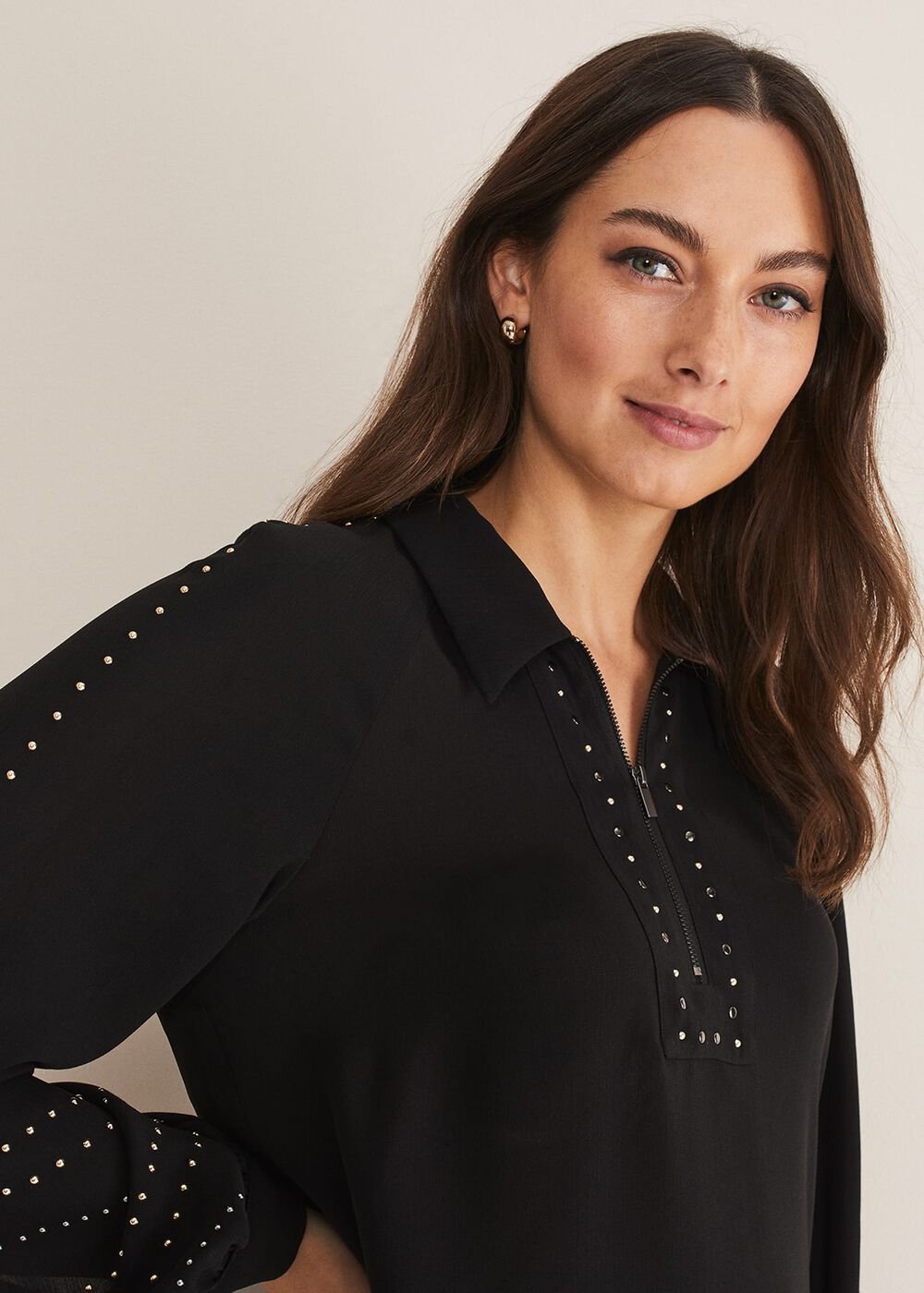 Tullulah Heatfix Sleeve Tunic Blouse - Black