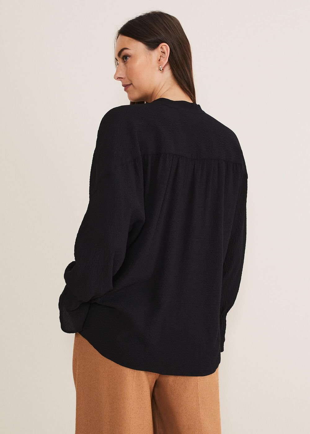 Kym V-Neck Textured Blouse - Black