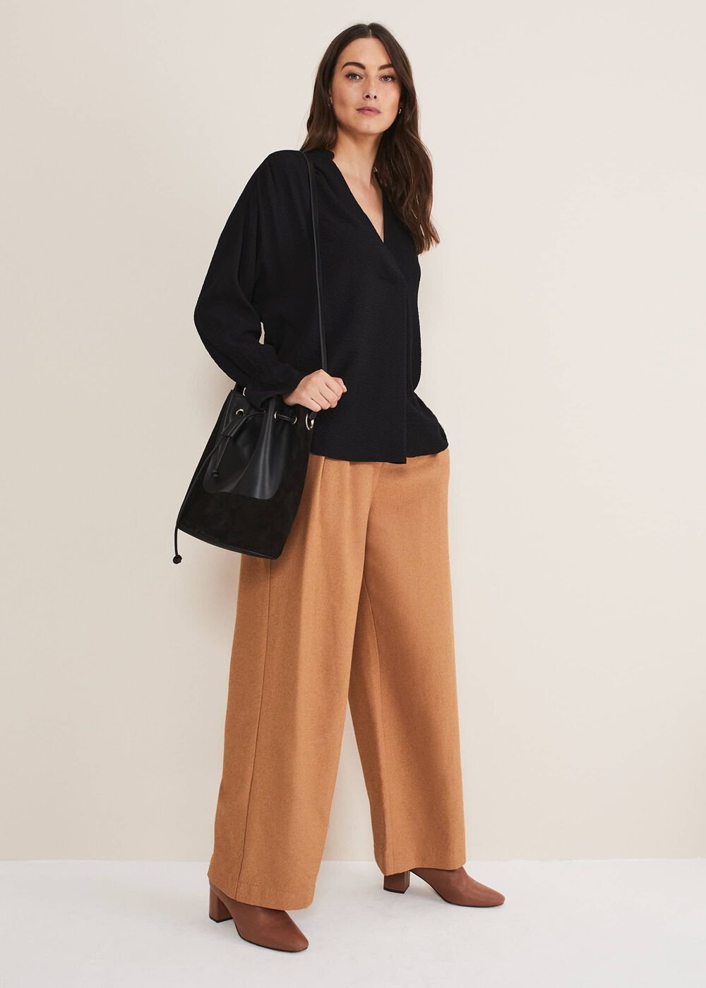 Kym V-Neck Textured Blouse - Black